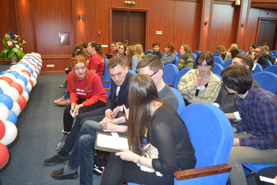 Уральские студенты сразились в знаниях психологии толпы