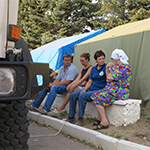 Психологи МЧС продолжают работу в пунктах временного размещения для вынужденных переселенцев с Украины