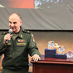 Начальник МсСВУ генерал-майор Касьянов А. М. приветствовал участников конкурса и принял участие в награждении победителей